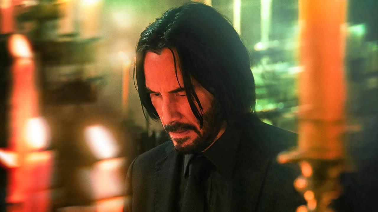 Emocionante homenagem de Keanu Reeves a Lance Reddick no Saturn Awards